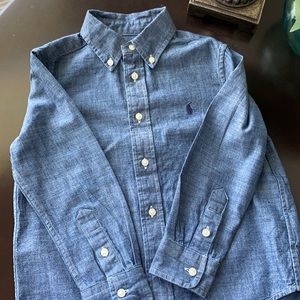 Boys long sleeve button down collar shirt.